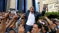 النيابة تحيل نقيب الصحفيين المصريين لمحاكمة عاجلة